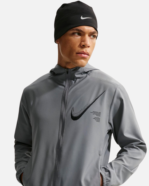 Chaqueta Rompevientos Nike DF Form GFX - Gris - Footkorner