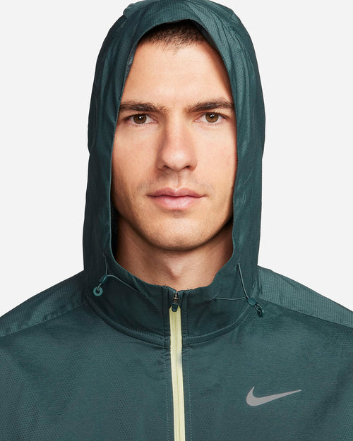 Giacca a vento Nike Running Windrunner - Verde - Footkorner