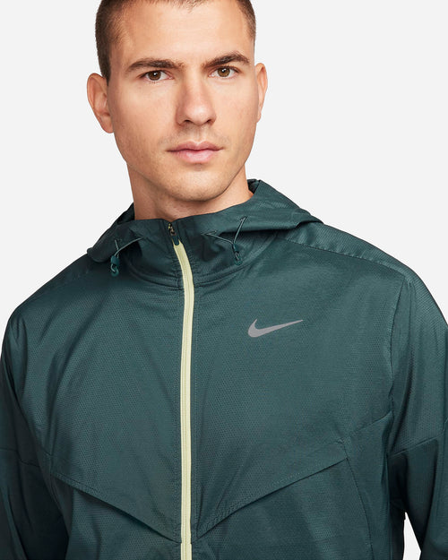 Giacca a vento Nike Running Windrunner - Verde - Footkorner