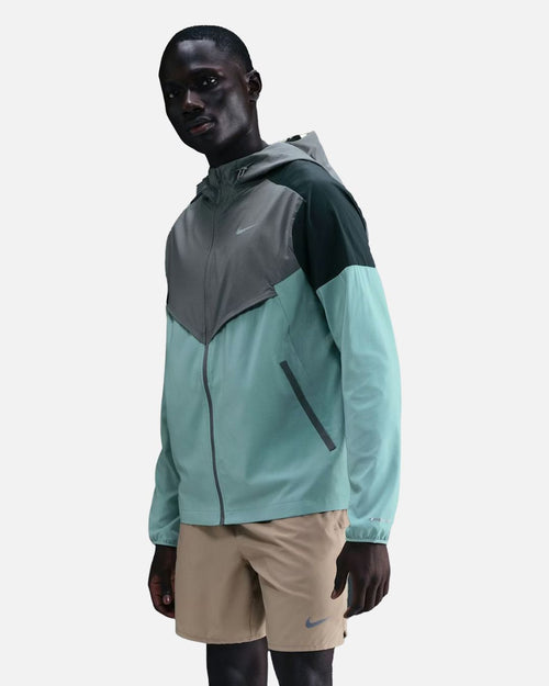 Veste de survêtement Nike Impossibly Light Windrunner - Gris/Vert - Footkorner