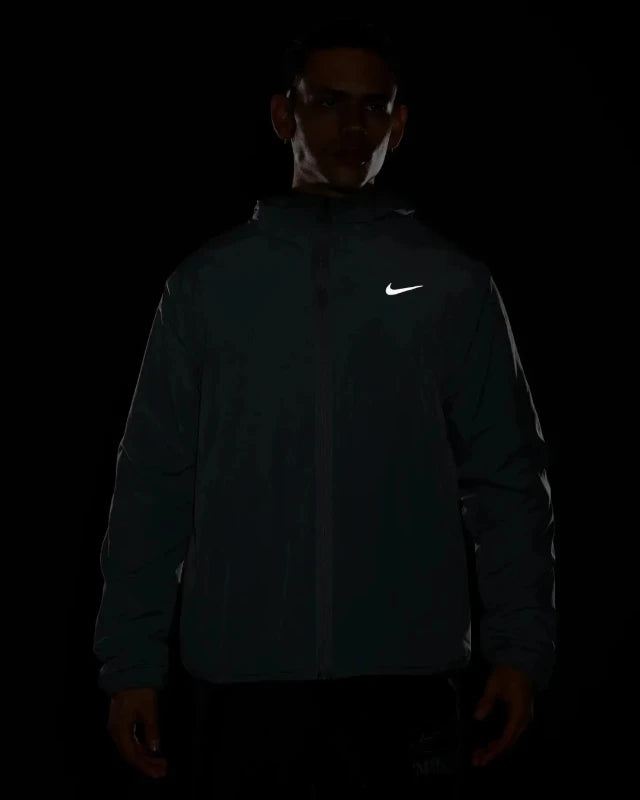 FootkornerNike Form Jacke - Grau