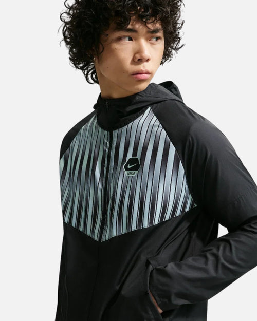 Nike Sportswear Running AOP Jacke - Schwarz - Footkorner