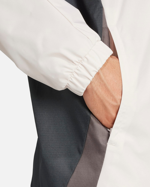 Chaqueta cortavientos Real Madrid 2025 - Beige - Footkorner