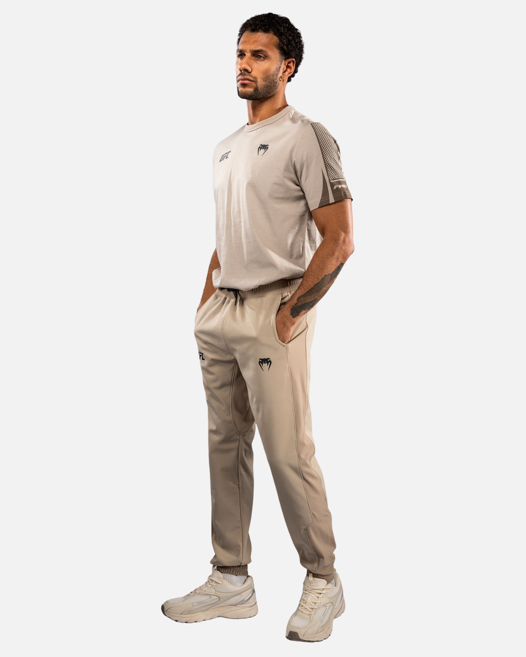 FootkornerPantalon Venum Authentic Fight Week - Beige