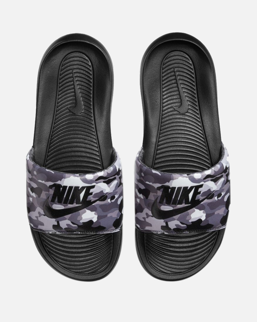 FootkornerClaquettes Nike Victori One - Noir/Gris