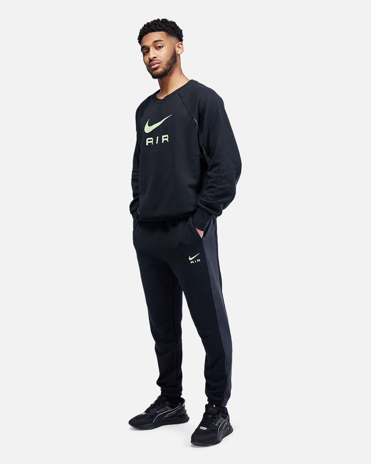 Nike Air Tracksuit - Black/Green