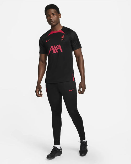 Liverpool Strike Trainingsshirt 2022/2023 – Schwarz - Footkorner