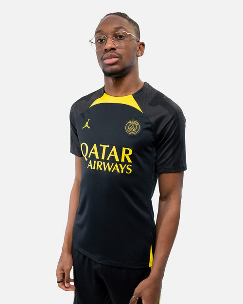 PSG Strike Trainingsshirt 2022/2023 – Schwarz/Gelb - Footkorner