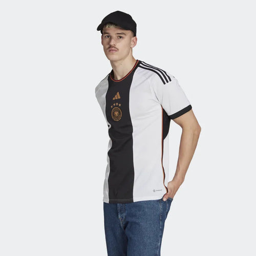 Camiseta de la equipación local de Alemania 2022 - Negro/Blanco/Dorado - Footkorner
