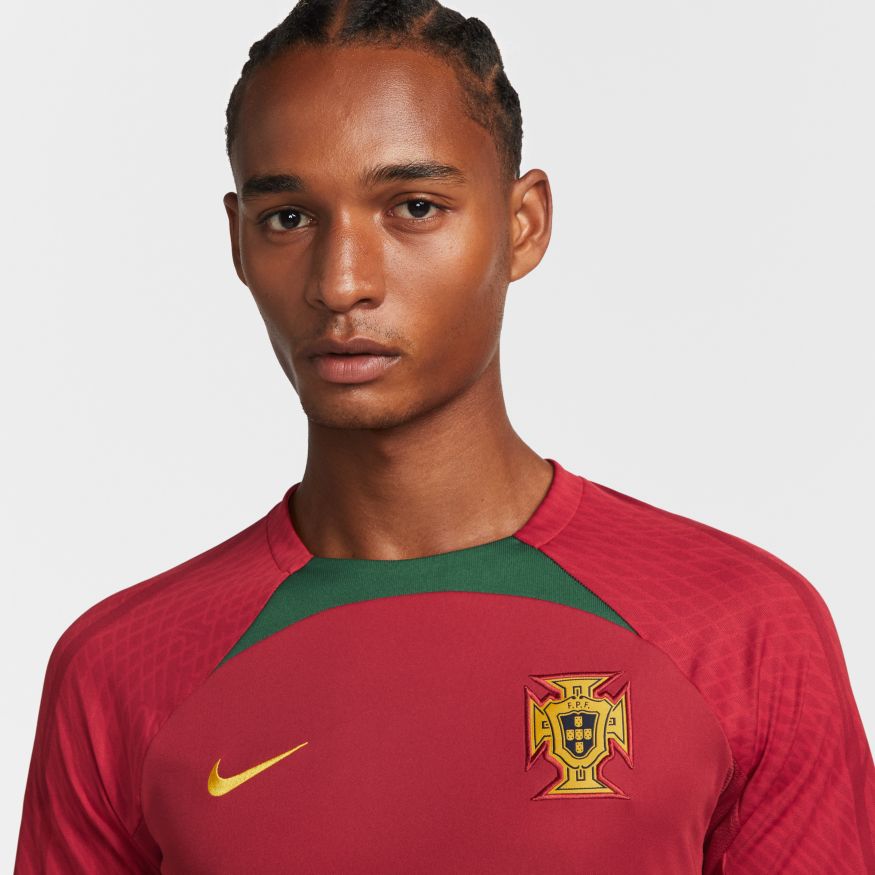 FootkornerPortugal Training Shirt 2022 - Red/Green