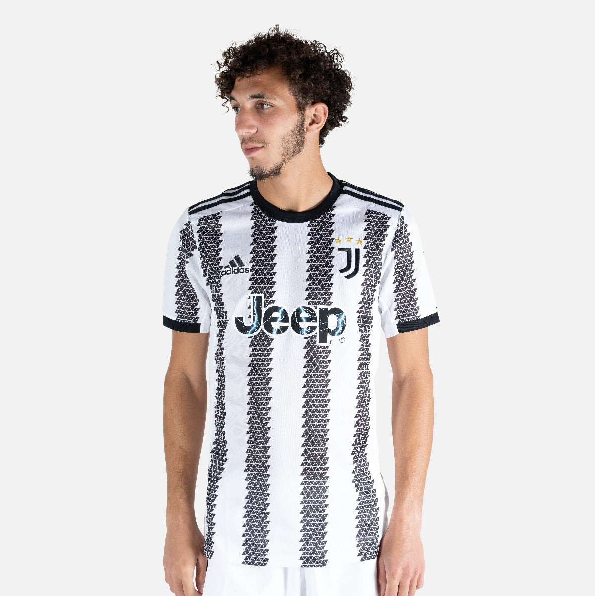 FootkornerJuventus Heimtrikot 2022/2023 – Weiß/Schwarz