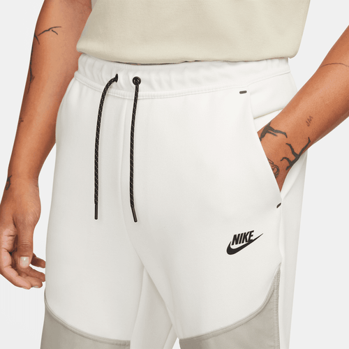 Pantaloni da jogging Nike Tech Fleece - Beige/Bianco - Footkorner