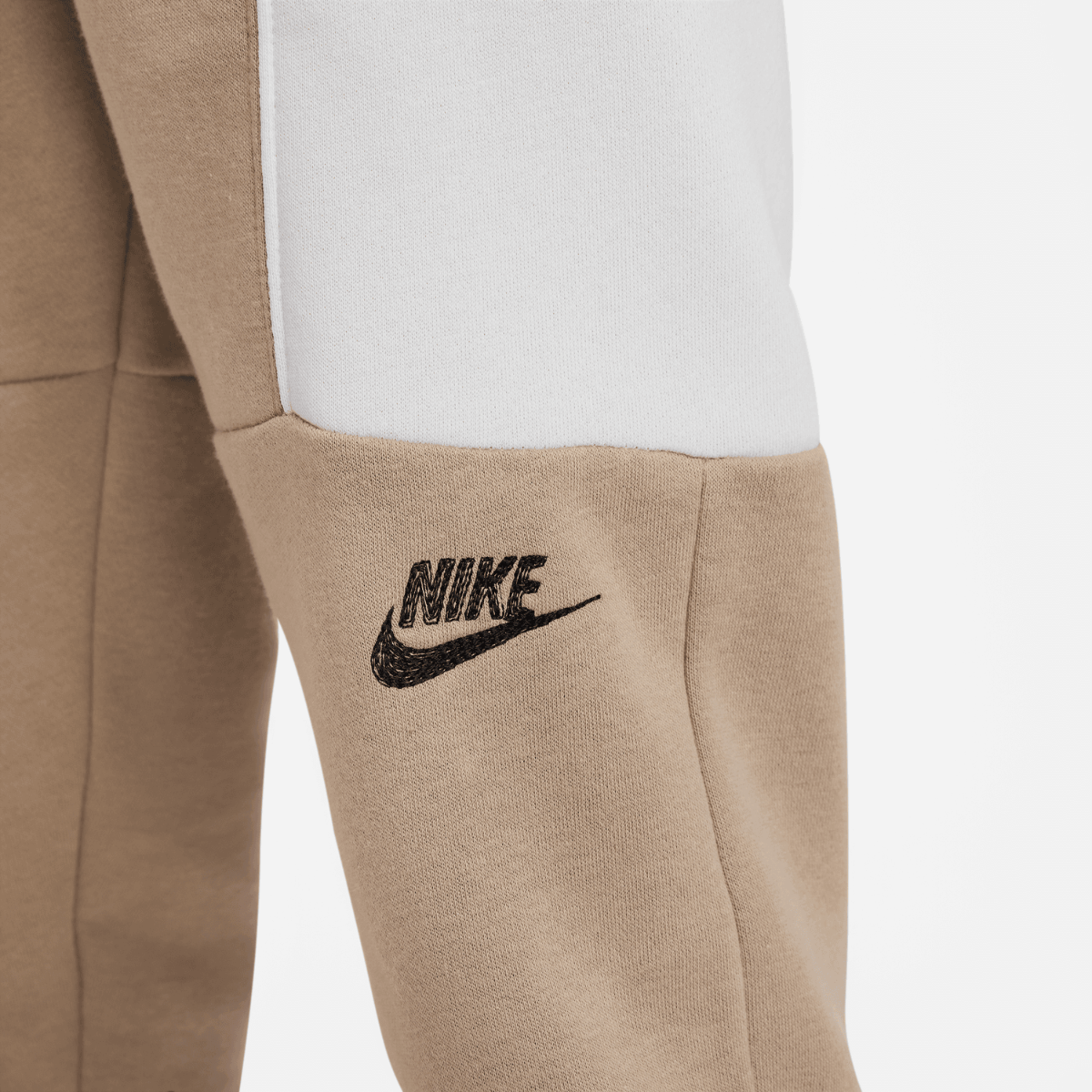 FootkornerPantalon Nike Sportswear Amplify Junior - Beige/Gris