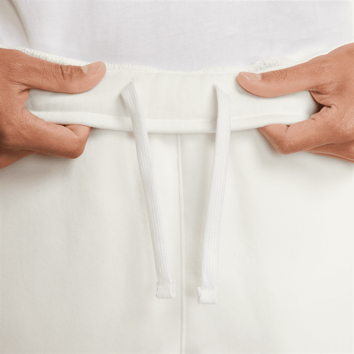 FootkornerPantalon Nike Sportswear Repeat - Beige/Rouge/Noir