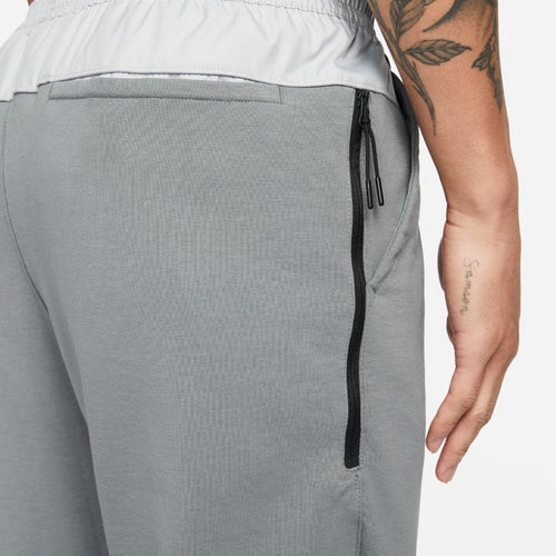 Pantalon Nike Sportswear Tech Essentials - Gris - Footkorner