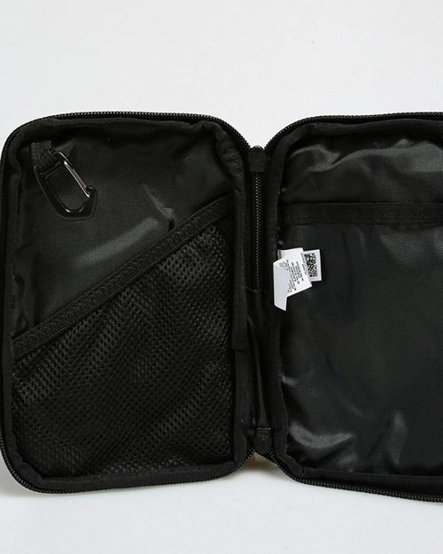 Under Armour Loudon Umhängetasche – Schwarz/Weiß - Footkorner