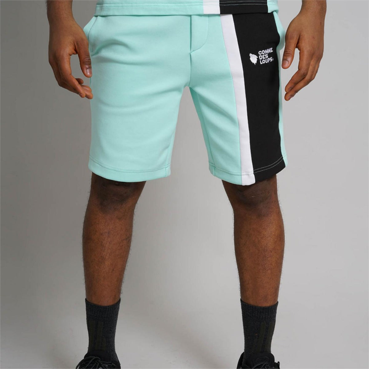 Amalfi Like Wolves Shorts - Green 