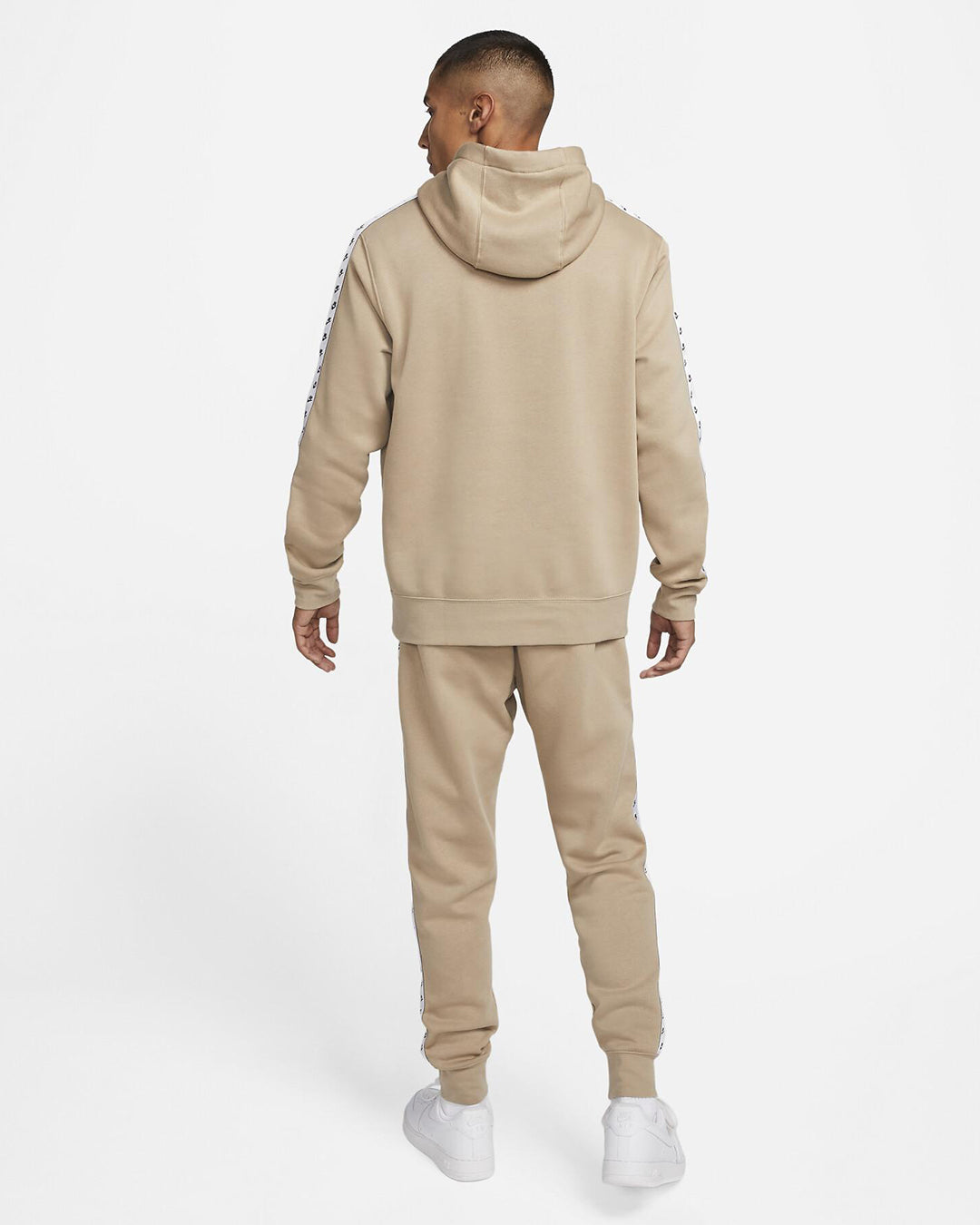 FootkornerNike Sportswear Essential Tracksuit - Beige/White/Black
