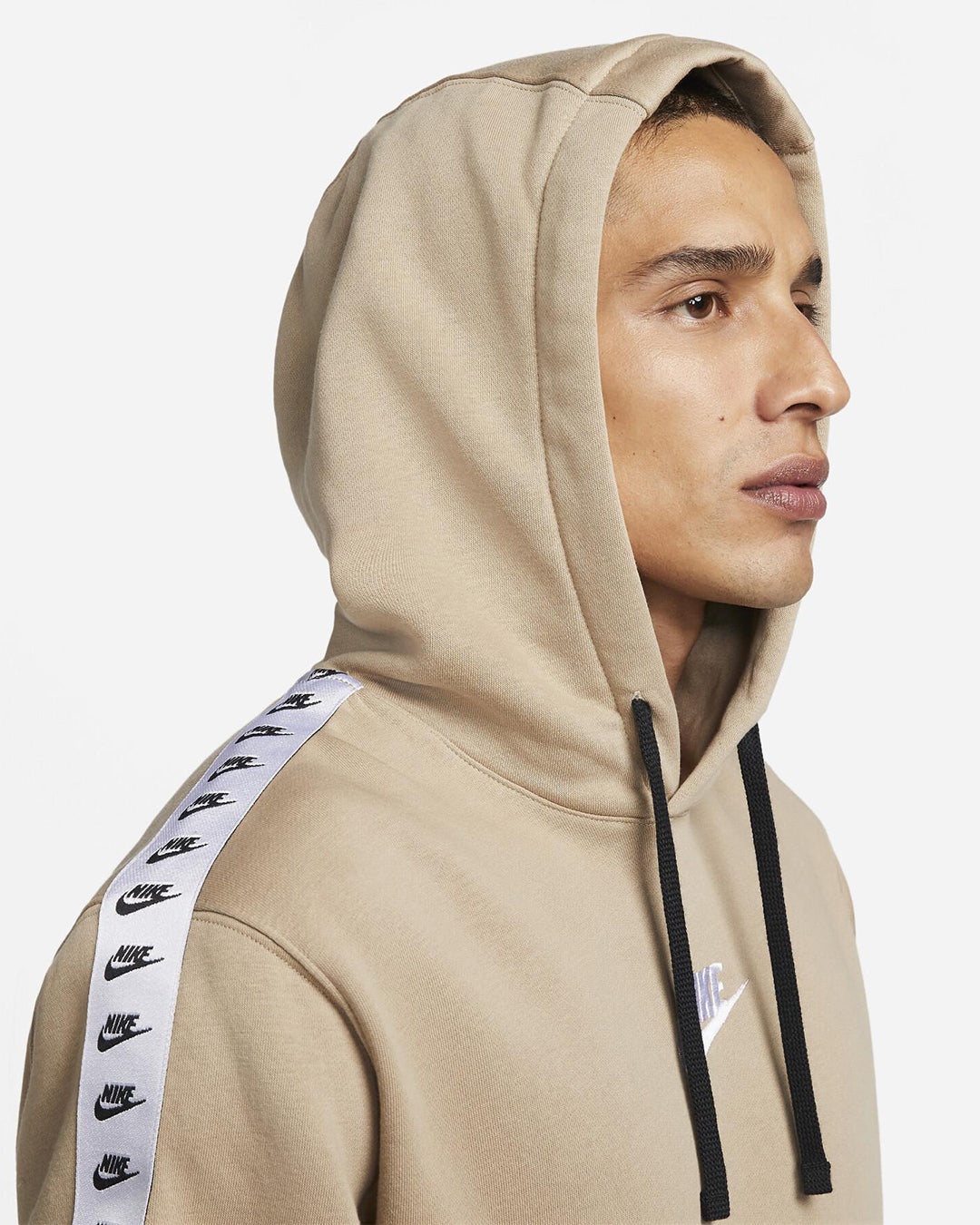 FootkornerNike Sportswear Essential Tracksuit - Beige/White/Black