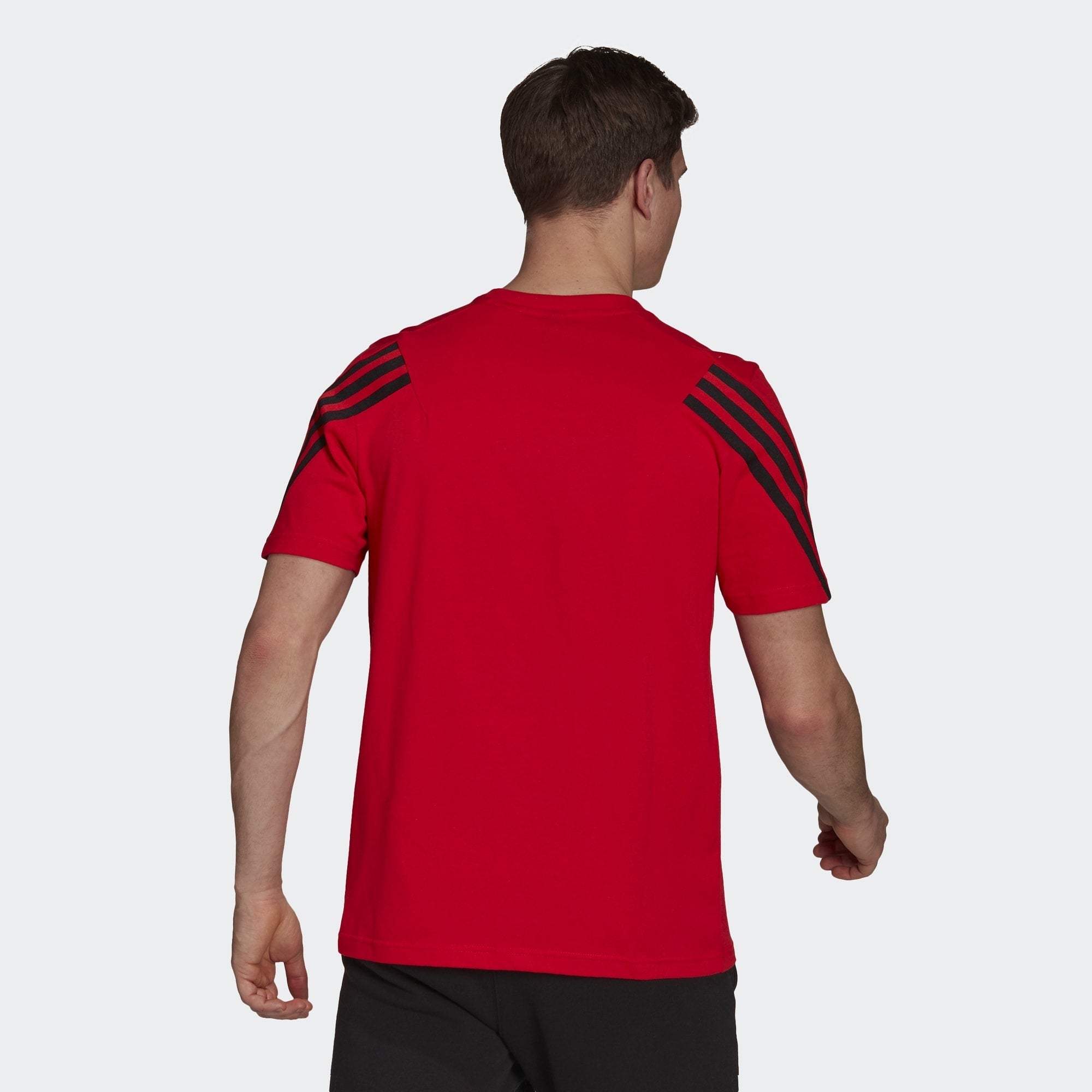 FootkornerT-shirt Adidas Sportswear 3 strisce - rossa