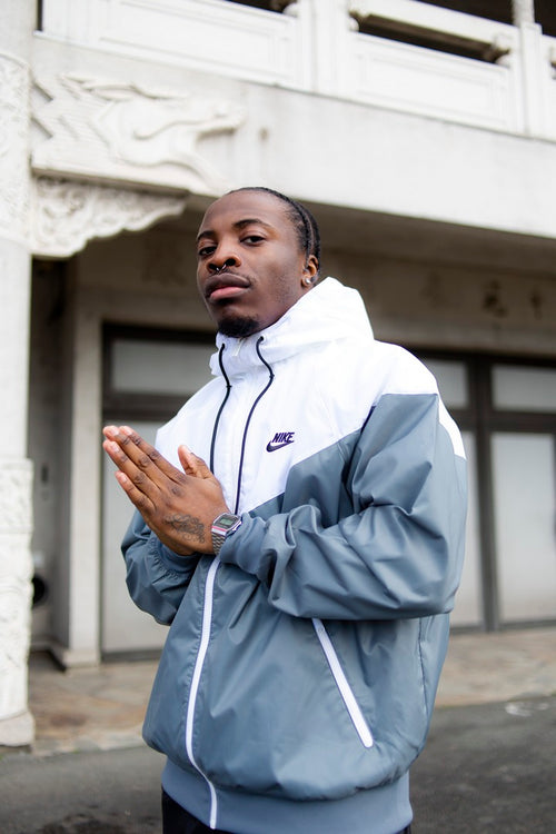 Nike Sportswear Windrunner Wind Jacket - Grey/White - Footkorner