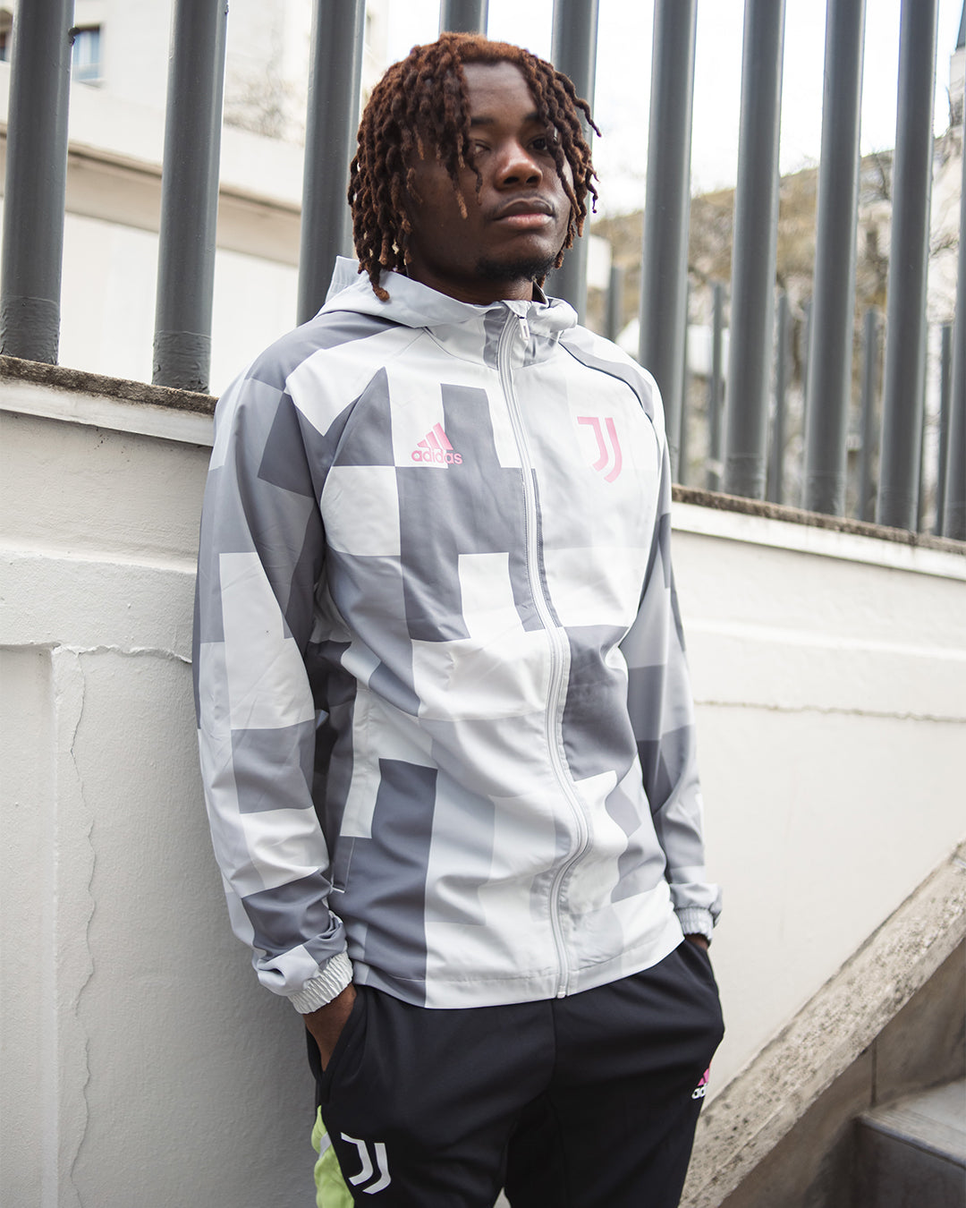 FootkornerVeste Coupe-Vent Juventus 2022/2023 - Gris/Rose